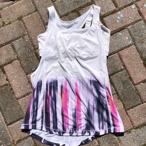 Flowy Lululemon tank